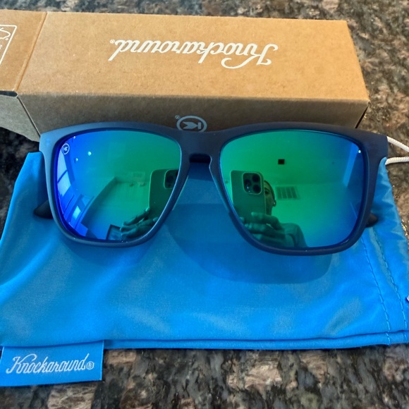 NWT Knockaround Fast Lanes Sport Rubberized Unisex Sunglasses in Navy/Mint - Picture 10 of 12